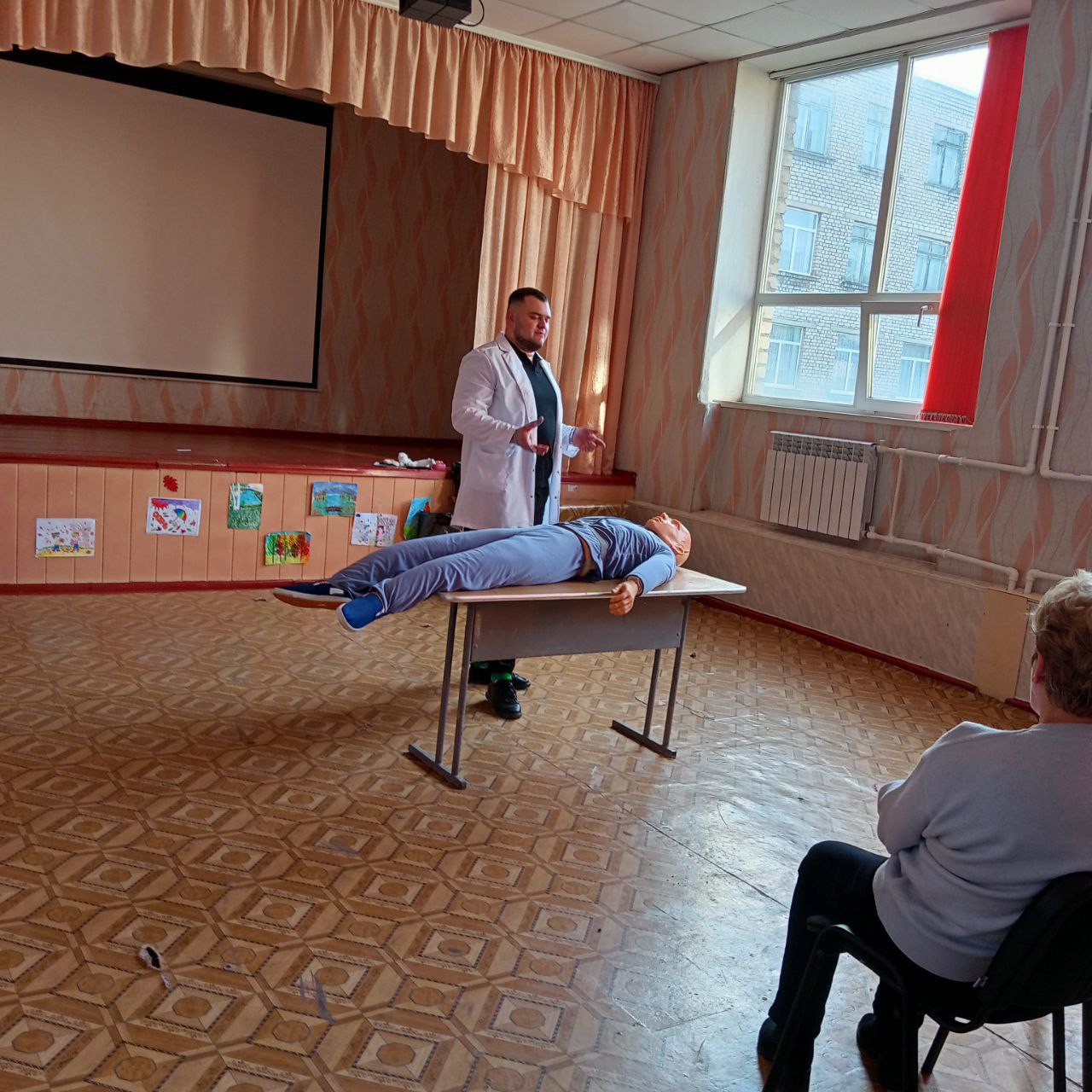 Практическое занятие по оказанию первой медицинской помощи Практическое занятие по оказанию первой медицинской помощи