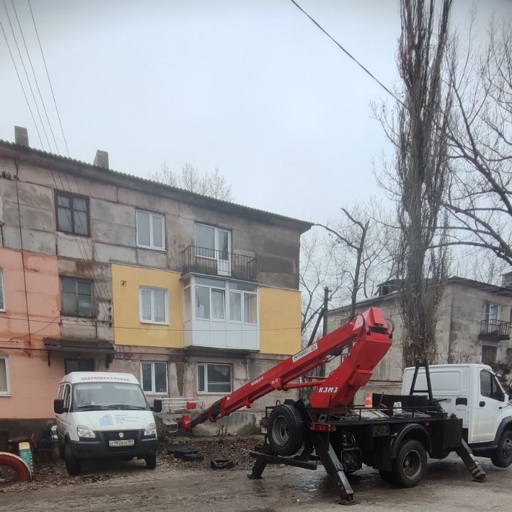 Специалисты Брянковского филиала НКО «Единый региональный фонд по управлению многоквартирными домами на территории ЛНР» выполнили работы по замене ввода электроснабжения по адресу: ул. Молодогвардейская, д. 64 Специалисты Брянковского филиала НКО «Единый региональный фонд по управлению многоквартирными домами на территории ЛНР» выполнили работы по замене ввода электроснабжения по адресу: ул. Молодогвардейская, д. 64
