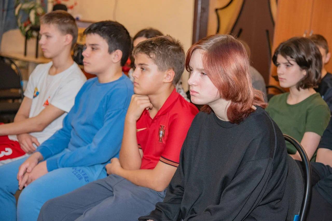 Продолжается реализация проекта Молодежного совета при Администрации Луганска «Моё право» Продолжается реализация проекта Молодежного совета при Администрации Луганска «Моё право»