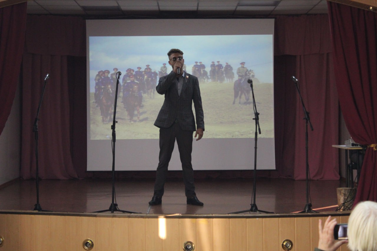 В Желтенском сельском клубе прошла концертная программа, посвящённая Году защитника Отечества В Желтенском сельском клубе прошла концертная программа, посвящённая Году защитника Отечества