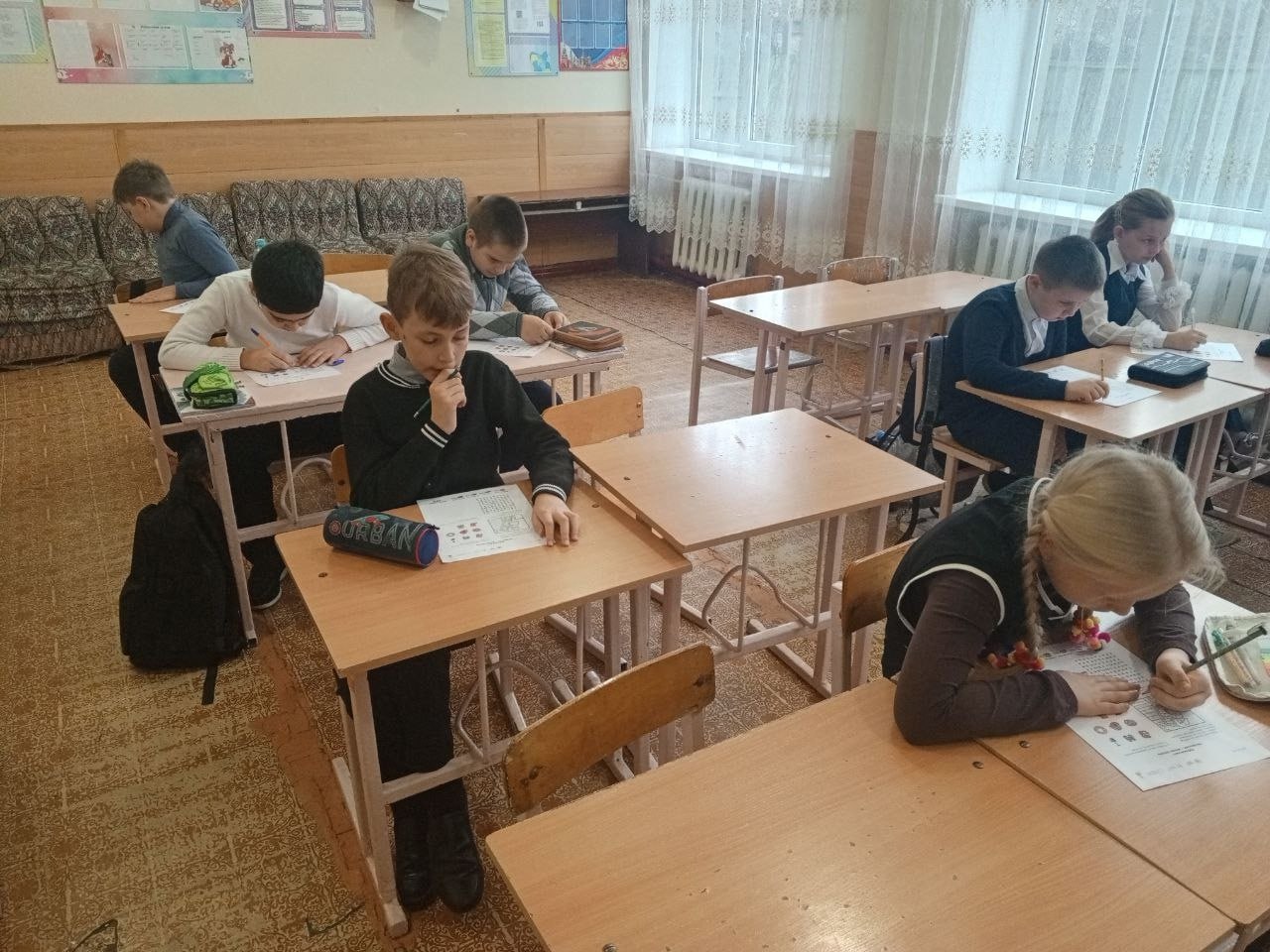 В Лутугинском муниципальном округе прошли очередные «Разговоры о важном» В Лутугинском муниципальном округе прошли очередные «Разговоры о важном»