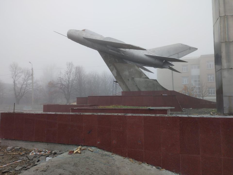 Площадь Республики Коми в Ровеньках после капитального ремонта станет местом притяжения жителей всех возрастов Площадь Республики Коми в Ровеньках после капитального ремонта станет местом притяжения жителей всех возрастов