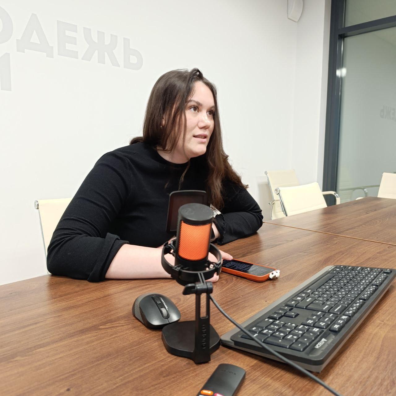 Учащиеся Ясеновской гимназии им. Стеценко получили практические знания об организации и проведении молодёжных мероприятий от специалиста Ресурсного молодёжного центра Республики Коми Ольги Цуркан