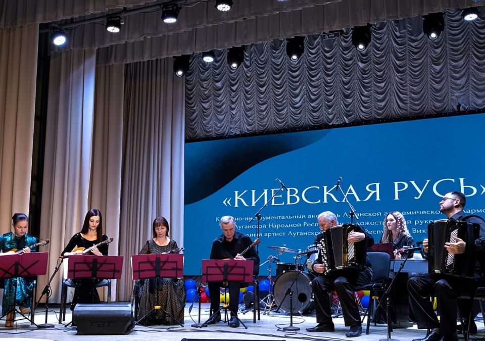 Марина Филиппова: В Новоайдаре прошёл трогательный концерт Луганской академической филармонии Марина Филиппова: В Новоайдаре прошёл трогательный концерт Луганской академической филармонии