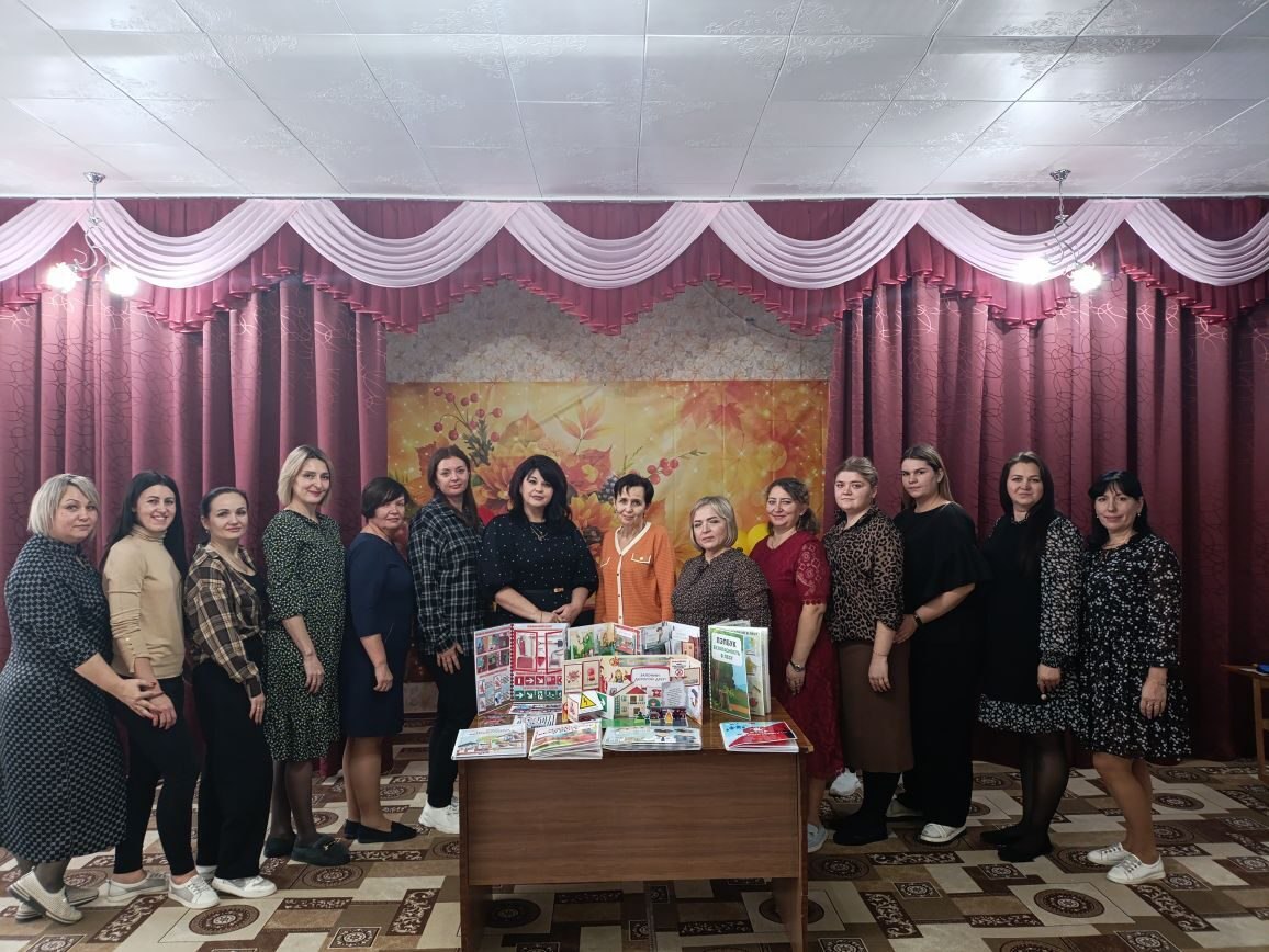 «Игра, как средство сплочения коллектива родителей» «Игра, как средство сплочения коллектива родителей»