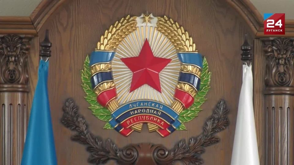 Глава ЛНР наградил семерых победителей республиканского конкурса проектов «Новая Республика – руками молодежи»