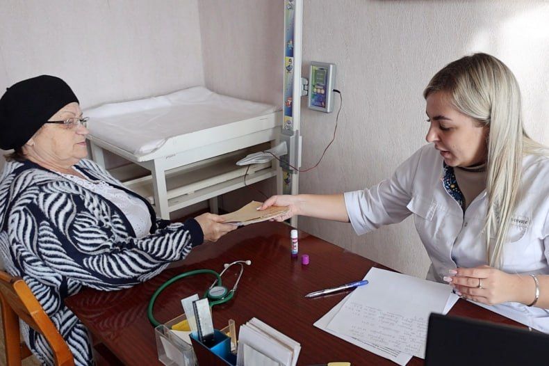 Красноярские врачи провели приём в пгт Калининский Красноярские врачи провели приём в пгт Калининский