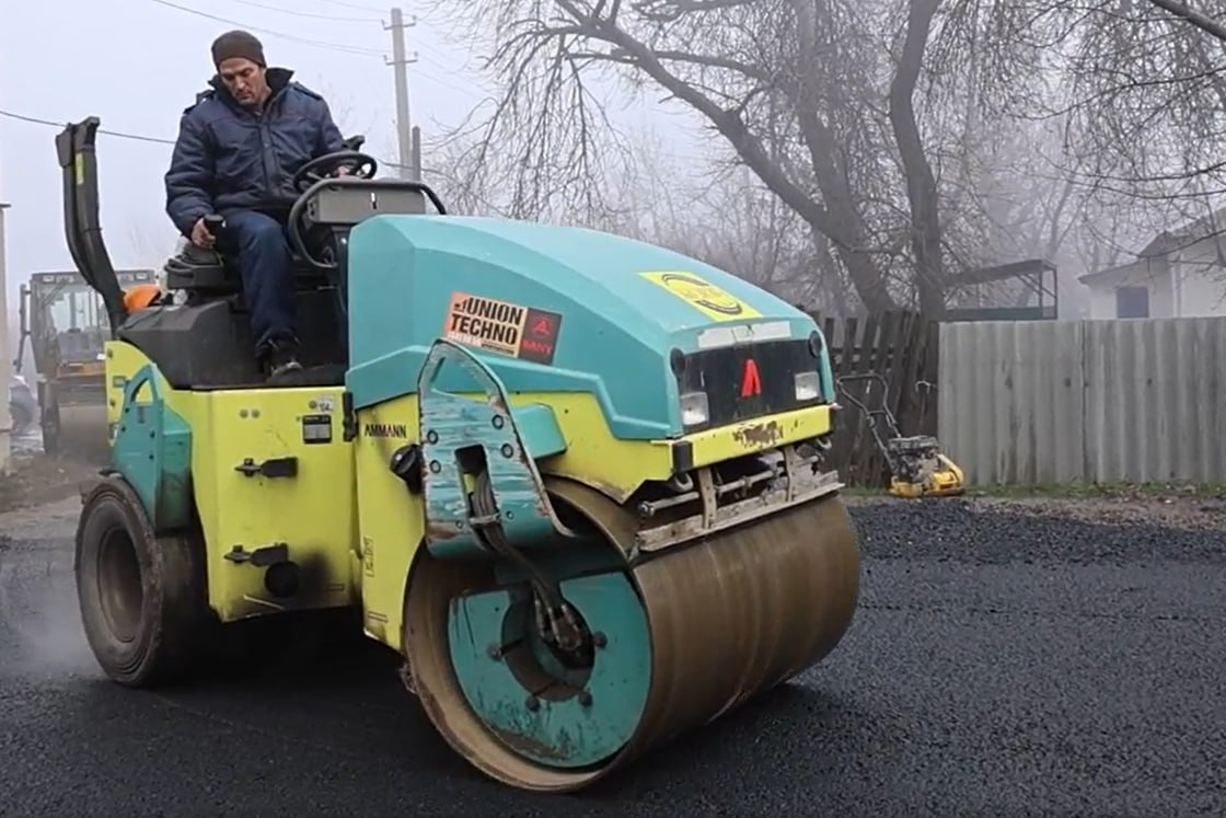 В Свердловске завершился ремонт важного участка дороги В Свердловске завершился ремонт важного участка дороги