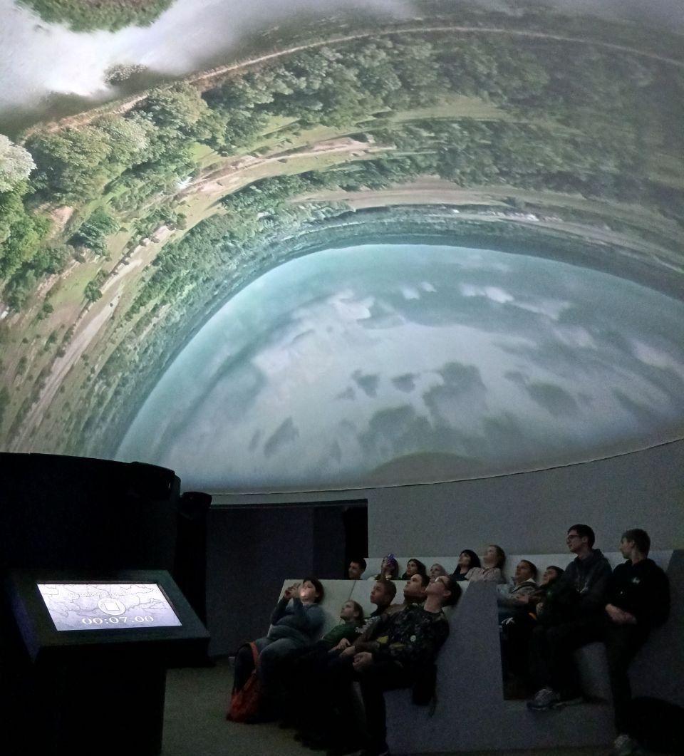 Северодонецкие обучающиеся старших классов посетили мультимедийный исторический парк «Россия – Моя история» Северодонецкие обучающиеся старших классов посетили мультимедийный исторический парк «Россия – Моя история»