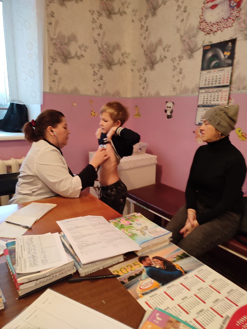 Уже неделю в Перевальском районе идёт особая забота о детях! Уже неделю в Перевальском районе идёт особая забота о детях!