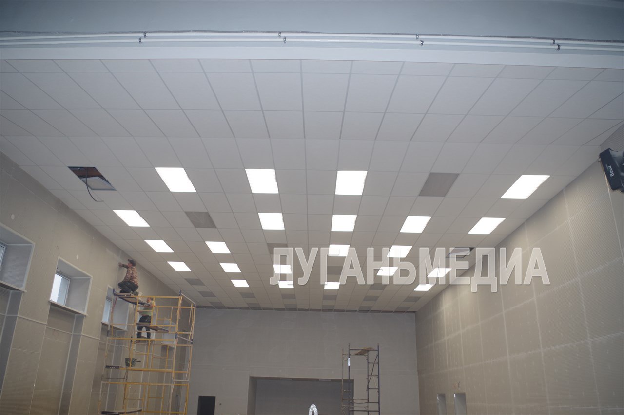 В доме культуры поселка Металлист завершаются ремонтные работы В доме культуры поселка Металлист завершаются ремонтные работы