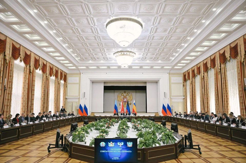 Леонид Пасечник: Сегодня работаю в Воронеже на заседании Совета Содружества «Донбасс»