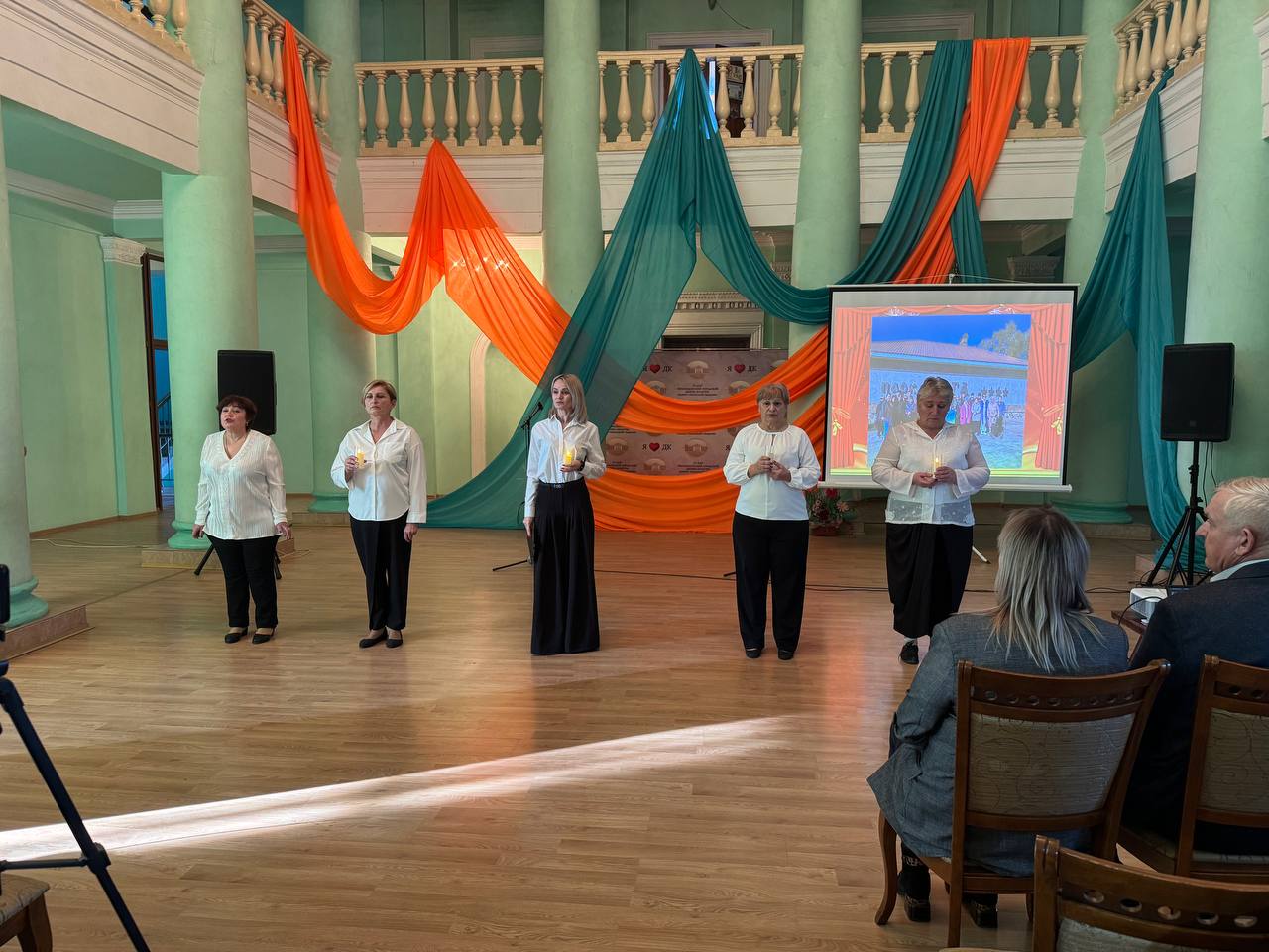 Владимир Шавлай: В преддверии Международного дня инвалидов, который ежегодно отмечается 3декабря, мне выпала честь принять участие в благотворительном концерте «В семье сВОИ таланты» Владимир Шавлай: В преддверии Международного дня инвалидов, который ежегодно отмечается 3декабря, мне выпала честь принять участие в благотворительном концерте «В семье сВОИ таланты»