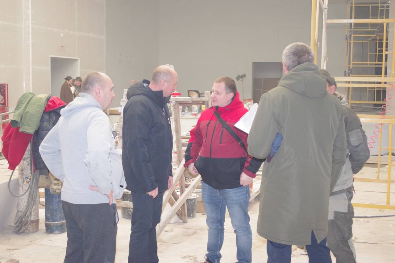 Сергей Крамаренко: В ходе рабочей поездки в поселок Металлист, посмотрел ход выполнения ремонтных работ на объекте Металлистский Дом культуры Сергей Крамаренко: В ходе рабочей поездки в поселок Металлист, посмотрел ход выполнения ремонтных работ на объекте Металлистский Дом культуры