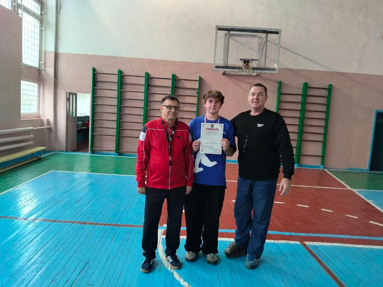 В Лутугинском колледже прошли соревнования по бадминтону В Лутугинском колледже прошли соревнования по бадминтону