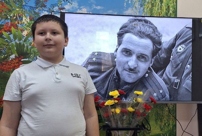 В Степовской библиотеке прошел литературный час «Сквозь огонь и стужу мы прошли» В Степовской библиотеке прошел литературный час «Сквозь огонь и стужу мы прошли»