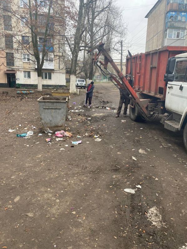 Чистота и порядок в нашем поселке – наша общая забота! Чистота и порядок в нашем поселке – наша общая забота!