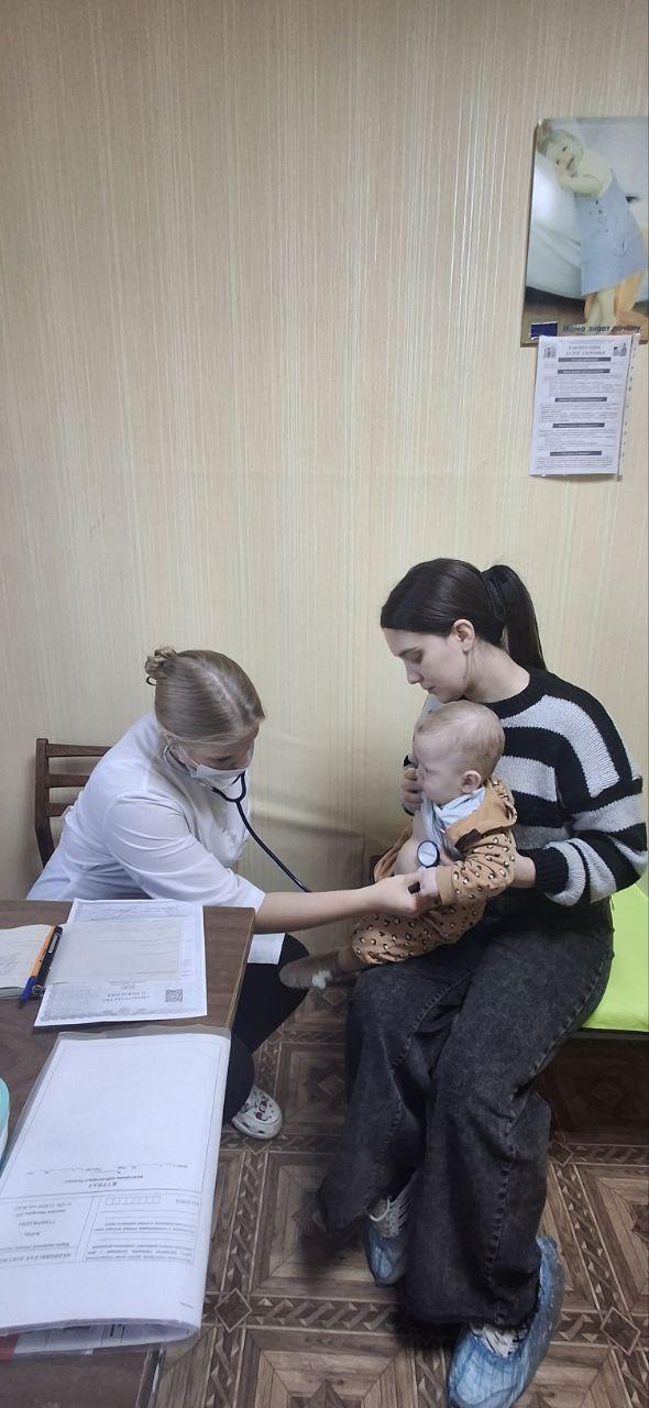 Оренбургские педиатры продолжают работать в Перевальском округе