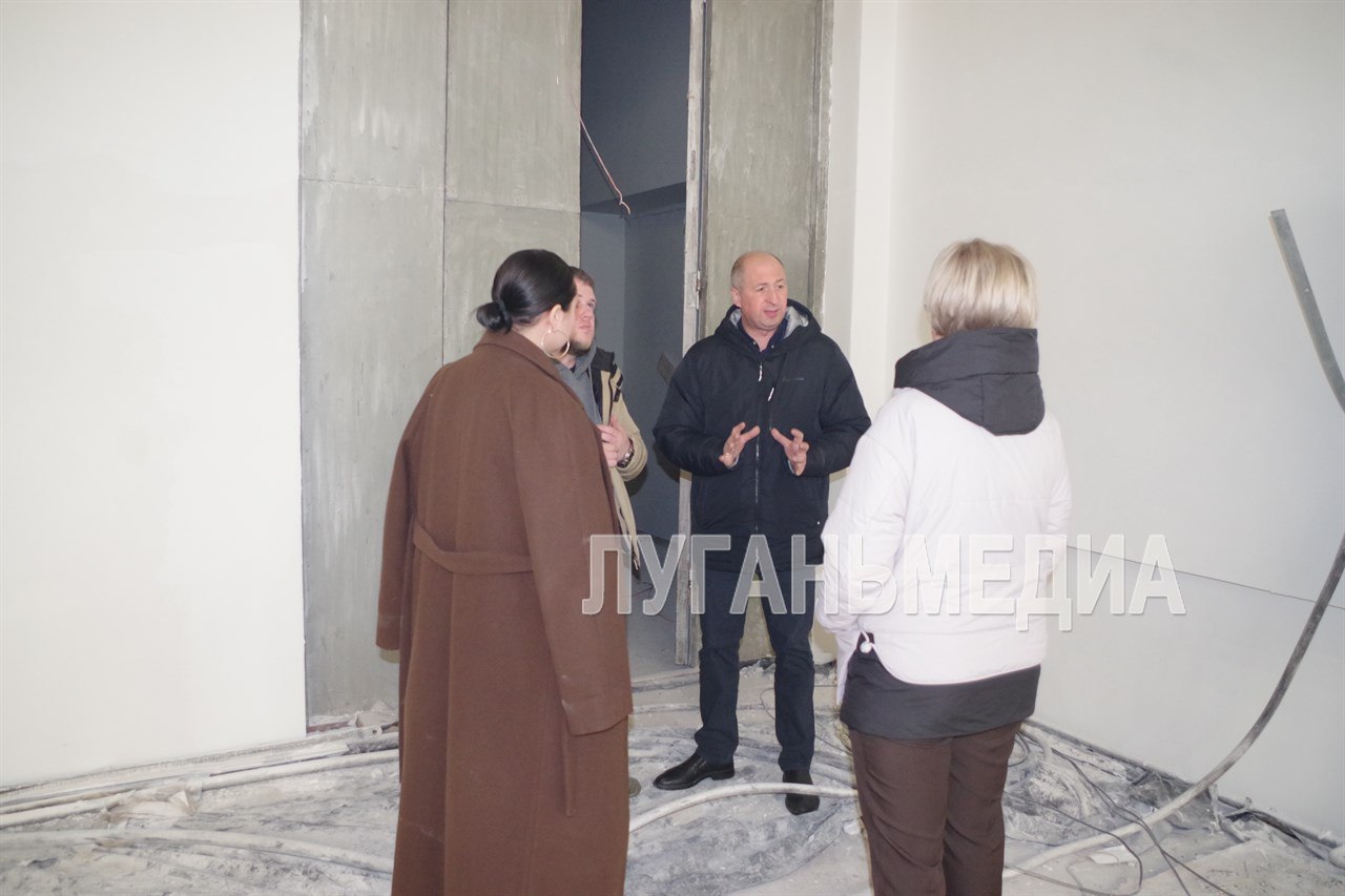 В доме культуры поселка Металлист завершаются ремонтные работы В доме культуры поселка Металлист завершаются ремонтные работы