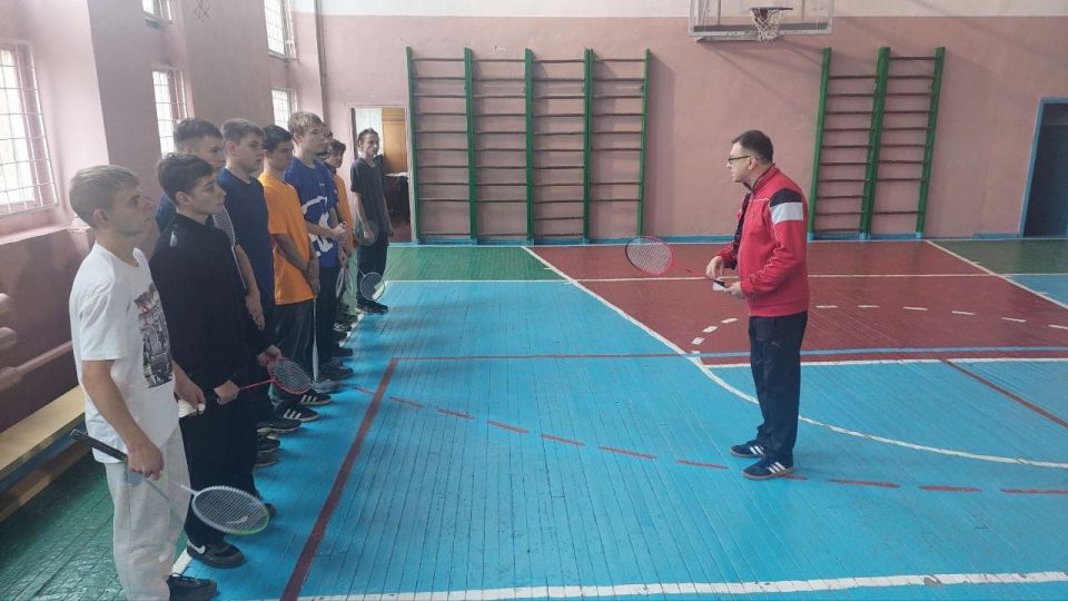 В Лутугинском колледже прошли соревнования по бадминтону В Лутугинском колледже прошли соревнования по бадминтону