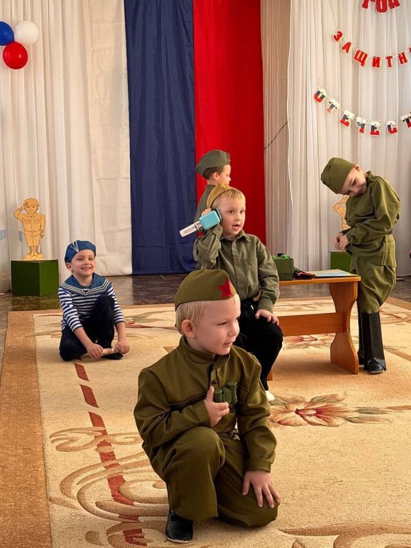 Дошкольники из Молодогвардейска приняли участие в патриотическом мероприятии Дошкольники из Молодогвардейска приняли участие в патриотическом мероприятии