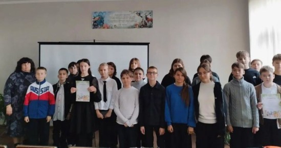 Сегодня в Ровеньковском детском экологическом центре царила атмосфера познания и добра!