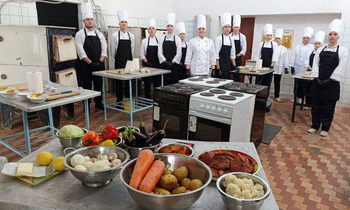 Сергей Колягин: В Первомайском колледже состоялся I этап внутреннего отбора регионального этапа чемпионата профессионального мастерства «Профессионалы» по компетенции «Поварское дело» Сергей Колягин: В Первомайском колледже состоялся I этап внутреннего отбора регионального этапа чемпионата профессионального мастерства «Профессионалы» по компетенции «Поварское дело»