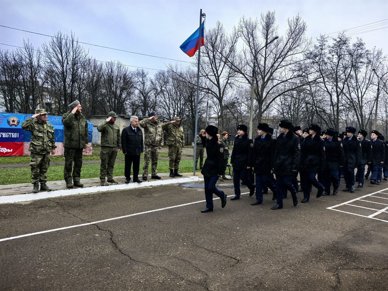 Виктор Водолацкий: Сегодня посетил Луганский казачий кадетский корпус им. маршала авиации Александра Ефимова Виктор Водолацкий: Сегодня посетил Луганский казачий кадетский корпус им. маршала авиации Александра Ефимова