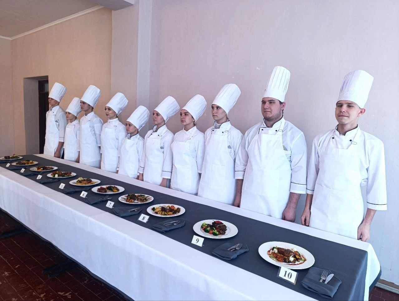 Сергей Колягин: В Первомайском колледже состоялся I этап внутреннего отбора регионального этапа чемпионата профессионального мастерства «Профессионалы» по компетенции «Поварское дело»