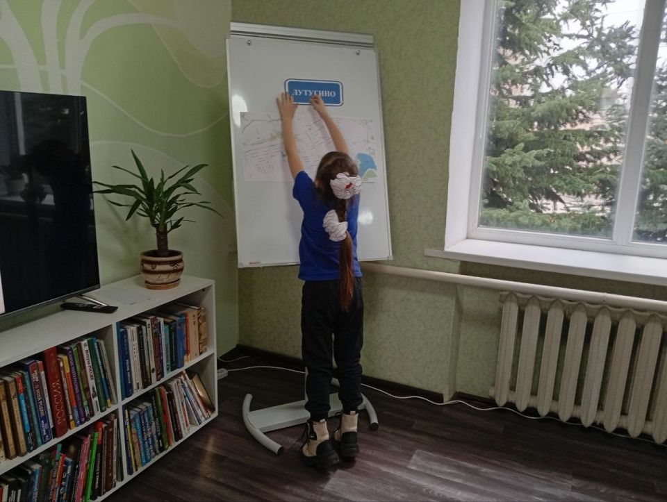 В Лутугинской районной библиотеке для детей прошло путешествие в прошлое В Лутугинской районной библиотеке для детей прошло путешествие в прошлое