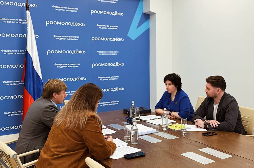 Василий Носков: Росмолодежь. Встретились с Григорием Александровичем Гуровым Василий Носков: Росмолодежь. Встретились с Григорием Александровичем Гуровым