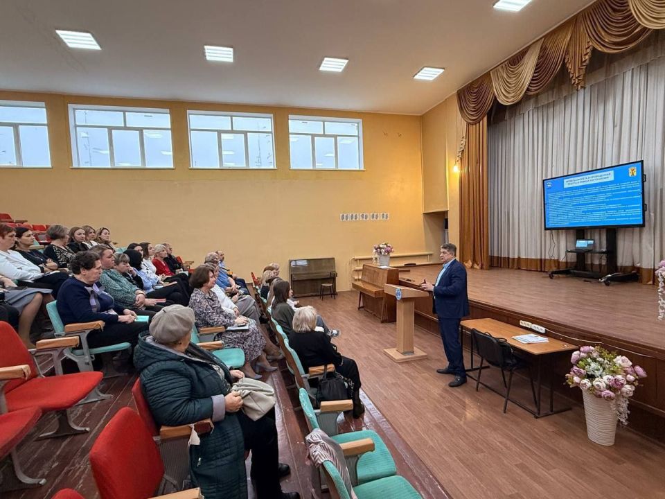 Сергей Цемкало: Прямой и честный диалог с жителями: Как депутат отчитался о работе перед избирателями Сергей Цемкало: Прямой и честный диалог с жителями: Как депутат отчитался о работе перед избирателями