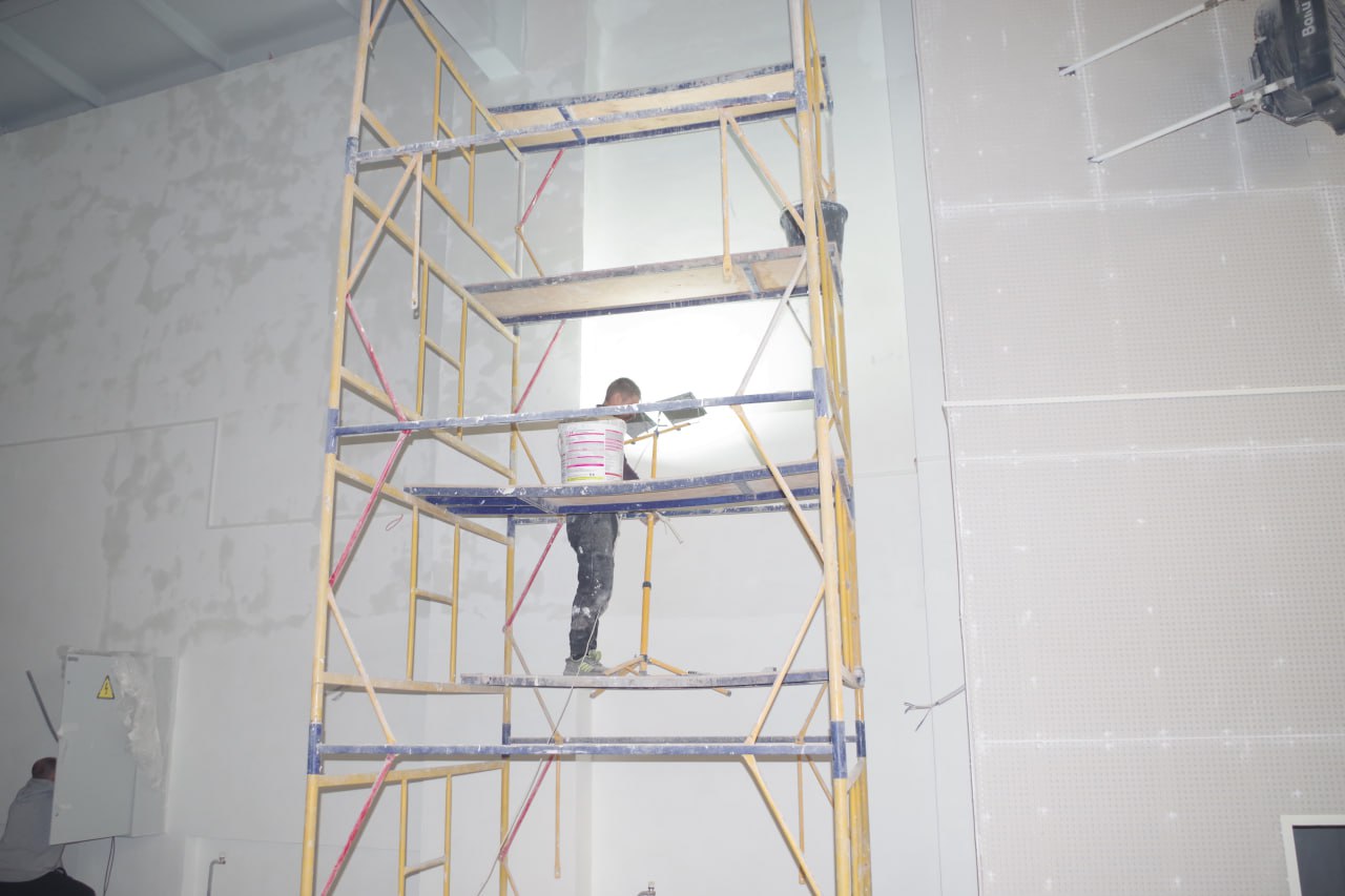 Сергей Крамаренко: В ходе рабочей поездки в поселок Металлист, посмотрел ход выполнения ремонтных работ на объекте Металлистский Дом культуры Сергей Крамаренко: В ходе рабочей поездки в поселок Металлист, посмотрел ход выполнения ремонтных работ на объекте Металлистский Дом культуры