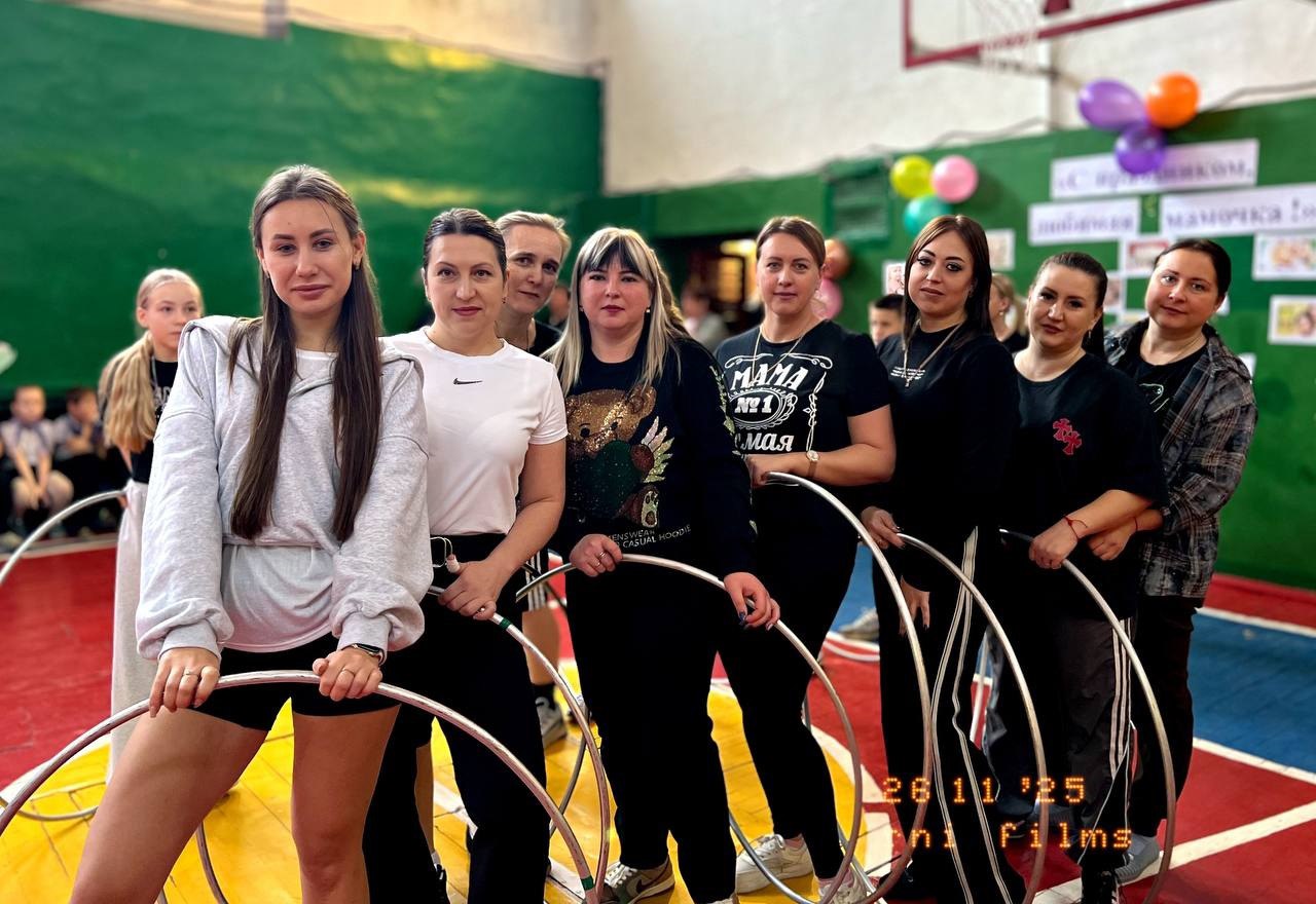 В Антрацитовской средней школе №12 прошли соревнования, приуроченные к празднованию Дня Матери В Антрацитовской средней школе №12 прошли соревнования, приуроченные к празднованию Дня Матери