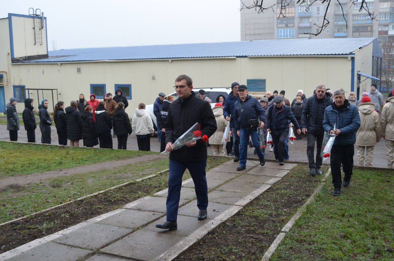 «Чернобыльский День Победы»: в Брянке почтили память ликвидаторов аварии на ЧАЭС «Чернобыльский День Победы»: в Брянке почтили память ликвидаторов аварии на ЧАЭС