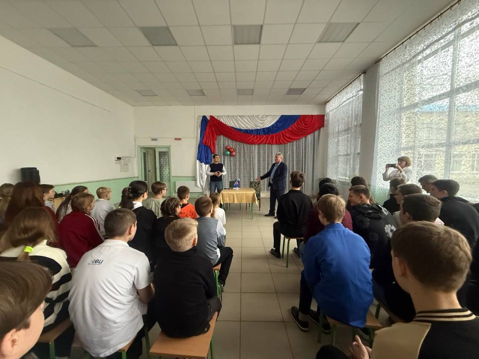 «Здоровое будущее»: Меловская школа и советы доктора Старостина «Здоровое будущее»: Меловская школа и советы доктора Старостина