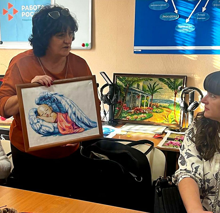 В преддверии Дня матери в Беловодском МО состоялась встреча с женами и матерями участников СВО на тему «Для уютного досуга осень - лучшая подруга», организованная совместно клубом «Женщина в деле» при ТО ГКУ «Республиканский... В преддверии Дня матери в Беловодском МО состоялась встреча с женами и матерями участников СВО на тему «Для уютного досуга осень - лучшая подруга», организованная совместно клубом «Женщина в деле» при ТО ГКУ «Республиканский...