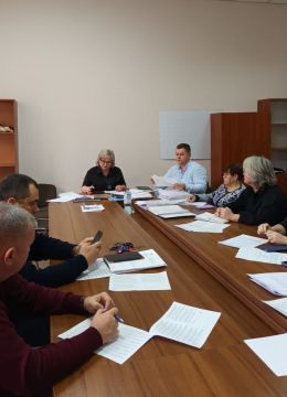 Прошло очередное заседание городской комиссии по делам несовершеннолетних и защите их прав