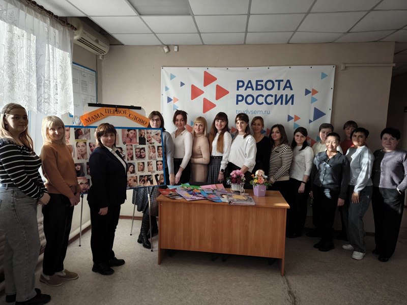 В поселке Краснодон продолжается капитальный ремонт кровли многоквартирного жилого дома по адресу: ул. Елисеенко, д. 14. Работы ведутся в рамках специального инфраструктурного проекта при поддержке Тюменской области В поселке Краснодон продолжается капитальный ремонт кровли многоквартирного жилого дома по адресу: ул. Елисеенко, д. 14. Работы ведутся в рамках специального инфраструктурного проекта при поддержке Тюменской области