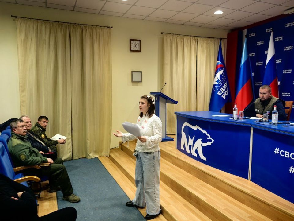 Виктор Водолацкий: После очередного приема граждан в городе Луганске, оперативно отреагировал на обращение инициативной молодёжи и собрал рабочее совещание, посвящённое вопросу организации казачьего фестиваля Виктор Водолацкий: После очередного приема граждан в городе Луганске, оперативно отреагировал на обращение инициативной молодёжи и собрал рабочее совещание, посвящённое вопросу организации казачьего фестиваля