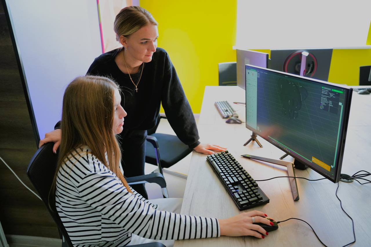 Ваш новый офис ждет вас. Хватит работать из дома и кофеен! Центр «Мой бизнес» ЛНР предоставляет бесплатное пространство, где рождаются лучшие бизнес-идеи