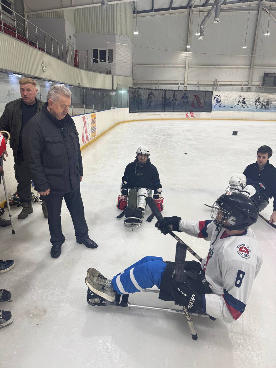 Виктор Водолацкий: «Единая Россия» берет под патронаж создание Федерации следж-хоккея в ЛНР Виктор Водолацкий: «Единая Россия» берет под патронаж создание Федерации следж-хоккея в ЛНР