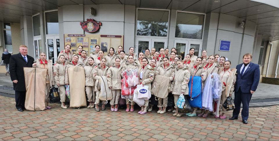 Луганское региональное отделение партии «Единая Россия» оказало содействие в организации ежегодного бала лицеистов «Отечеству славному наши сердца!», приуроченный к завершающемуся Году защитника Отечества, предоставив...