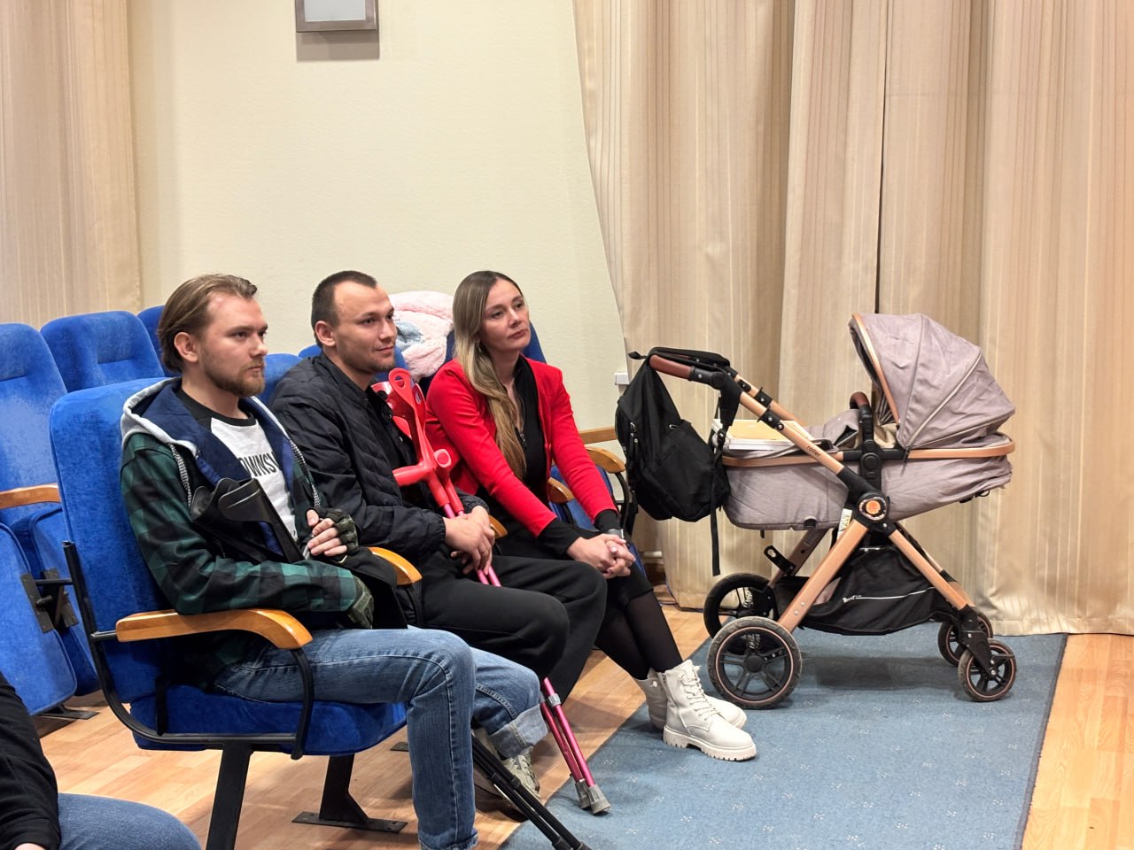 Виктор Водолацкий: «Единая Россия» берет под патронаж создание Федерации следж-хоккея в ЛНР Виктор Водолацкий: «Единая Россия» берет под патронаж создание Федерации следж-хоккея в ЛНР