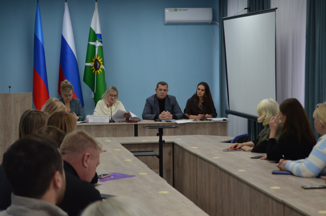 Депутаты Брянки рекомендовали к принятию ключевые муниципальные программы Депутаты Брянки рекомендовали к принятию ключевые муниципальные программы