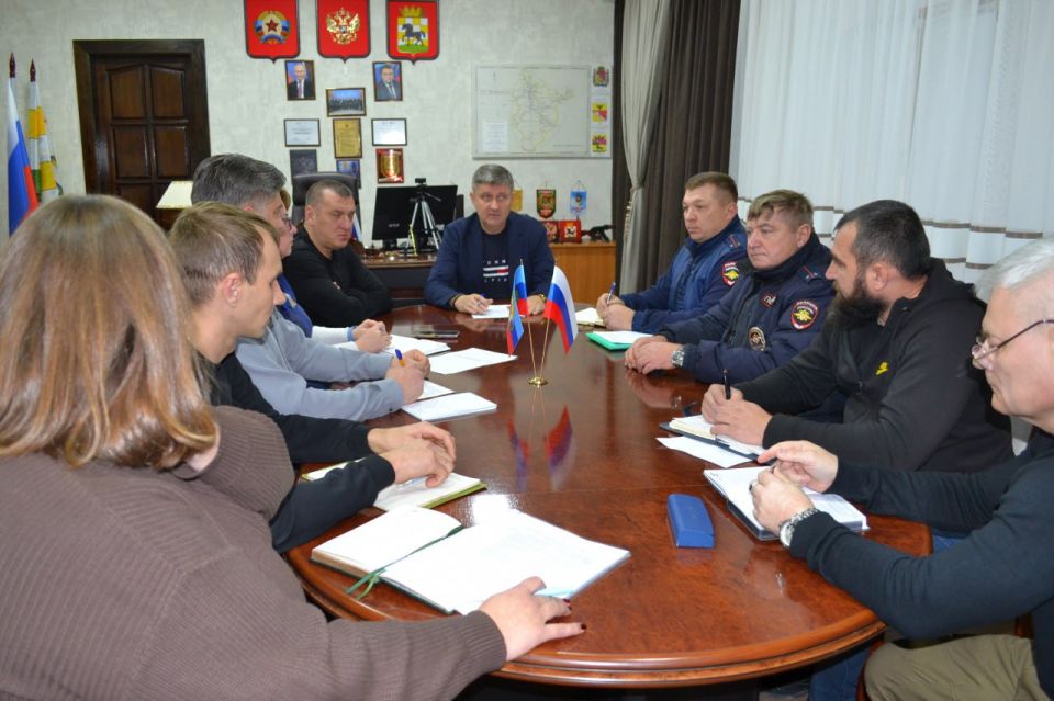 Глава округа провел заседание комиссии по безопасности дорожного движения