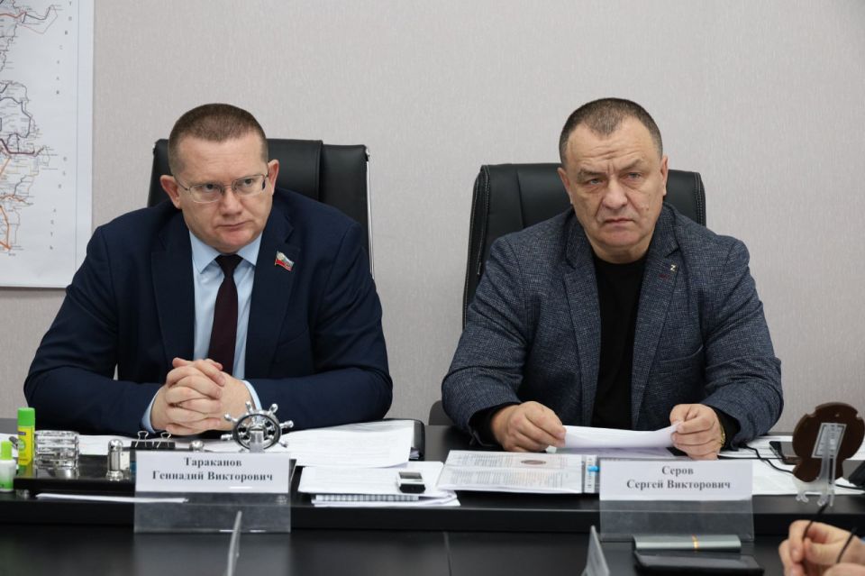 Развитие дорожно-транспортного комплекса Луганска обсудили в Комитете по инфраструктуре