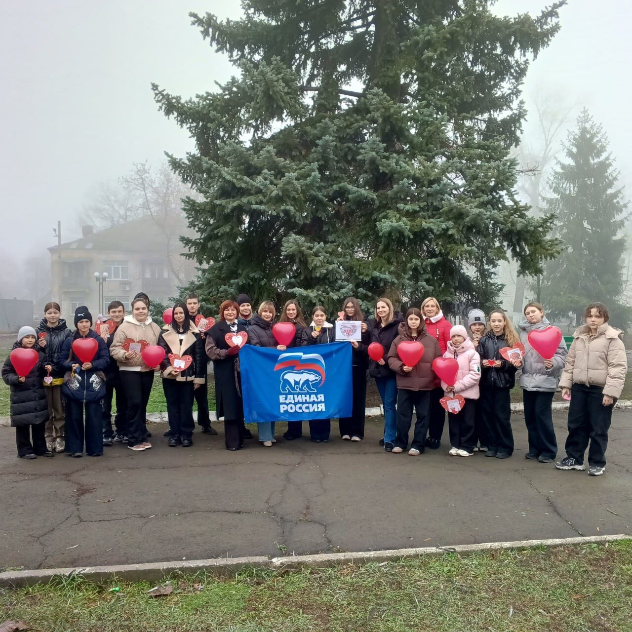 «Дерево признания в любви мамам»: тёплый праздник в Дубовском «Дерево признания в любви мамам»: тёплый праздник в Дубовском