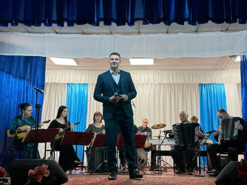 В филиале «Клуб пгт Вергулевка» прошел праздник музыки и творчества В филиале «Клуб пгт Вергулевка» прошел праздник музыки и творчества