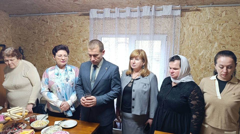 В Свято-Николаевском храме города Первомайска состоялась панихида по павшим героям Отечества, участникам СВО В Свято-Николаевском храме города Первомайска состоялась панихида по павшим героям Отечества, участникам СВО